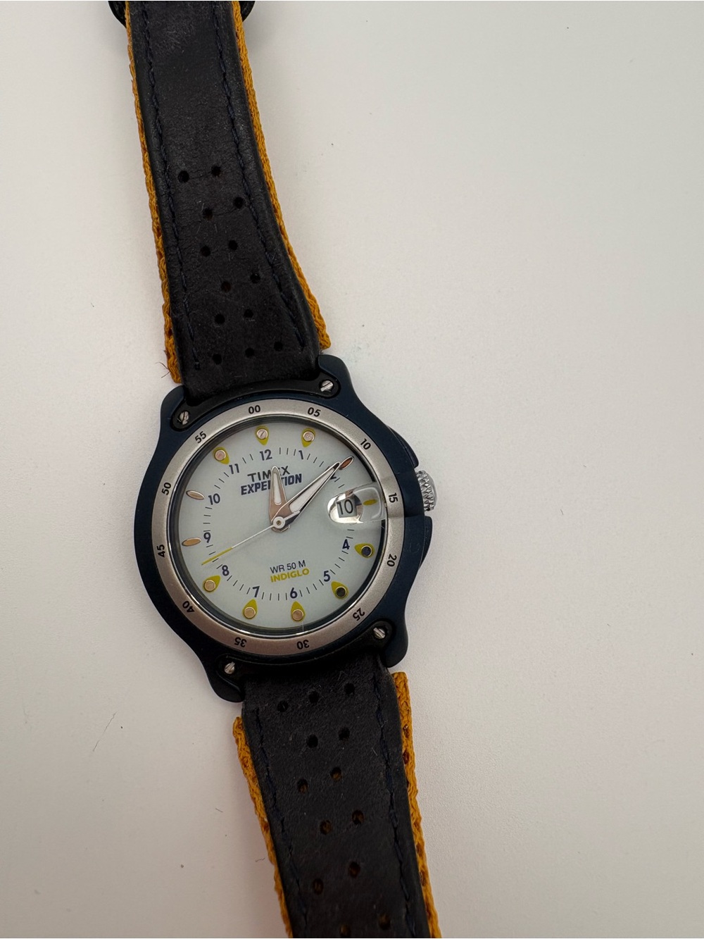 Timex Expedition Indiglo Watch White Dial Date Magnifier Black Bezel Works